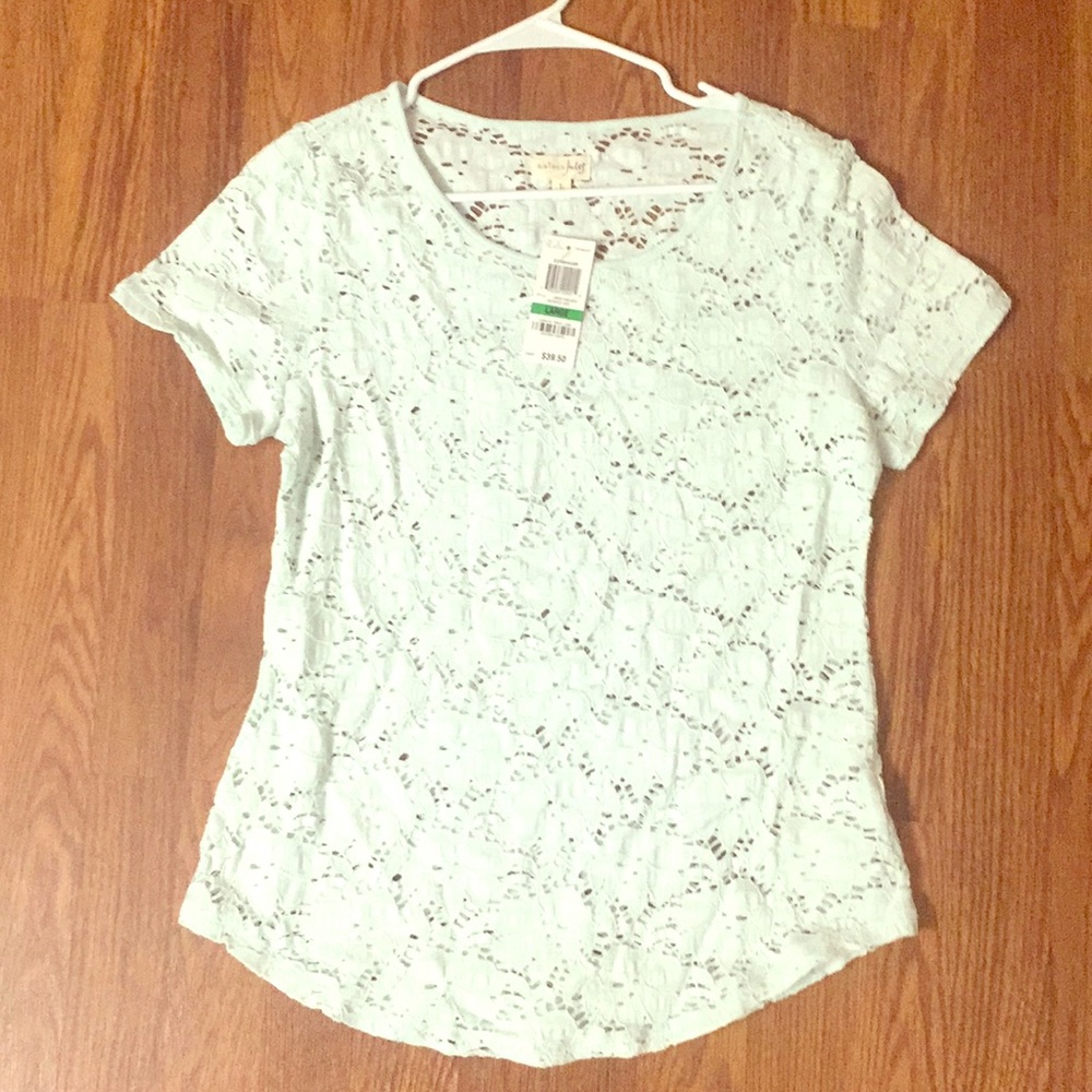 Scoop Neck shirt